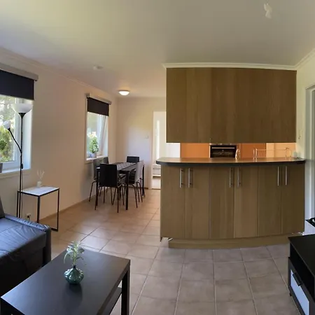 Apartment Praktisk I Til 5