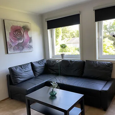 Apartment Praktisk I Til 5